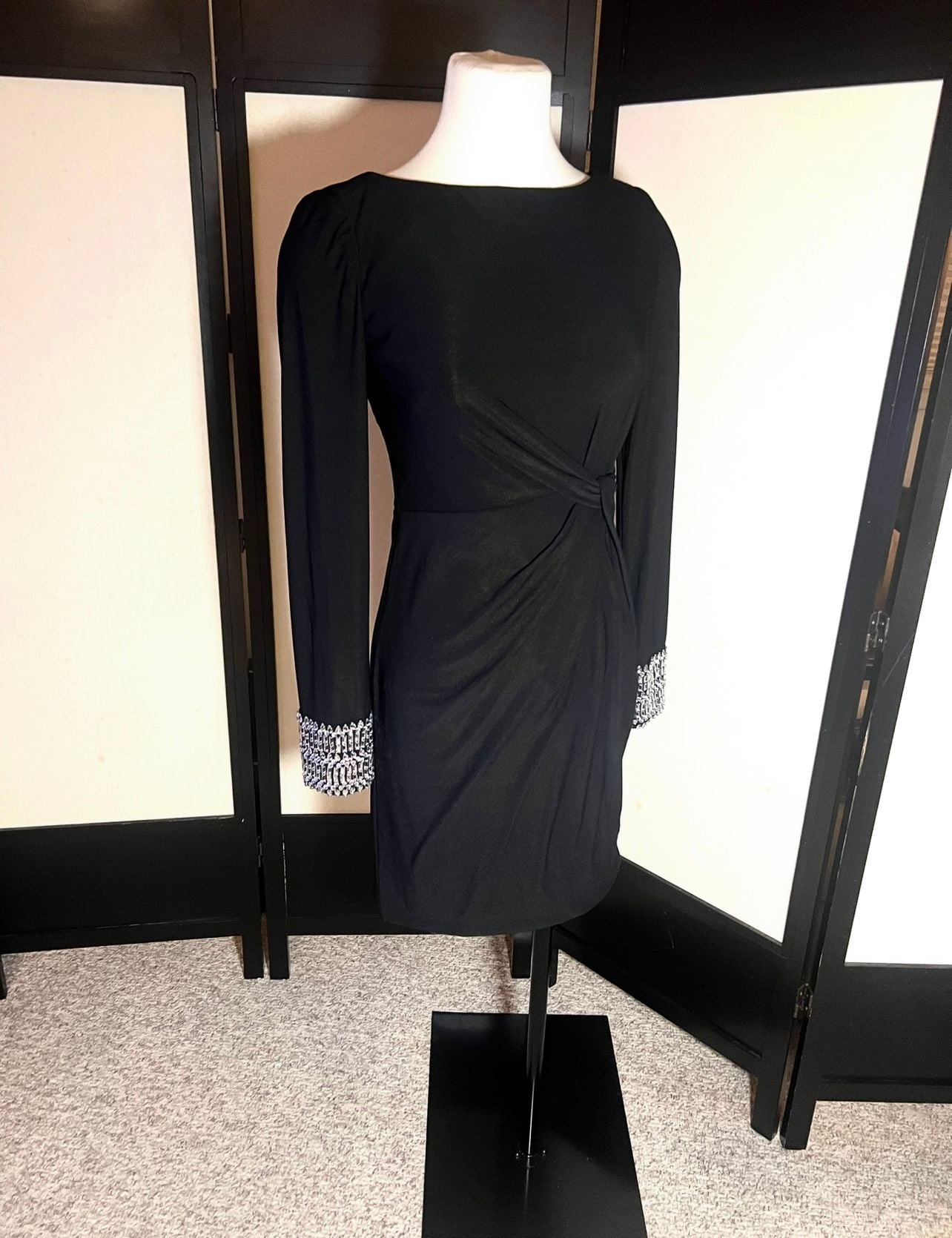 Mac Duggal Long Sleeve Jersey Gown With Beaded Cuff Sleeves. Nwot. Size Xs!